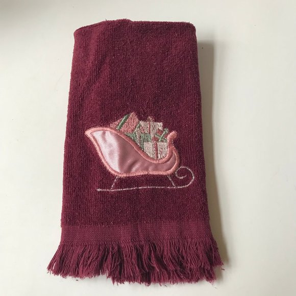 Vintage Christmas Sleigh Tea Towel Embroidered Hand Kitchen Bath Pink Burgundy - Picture 2 of 11